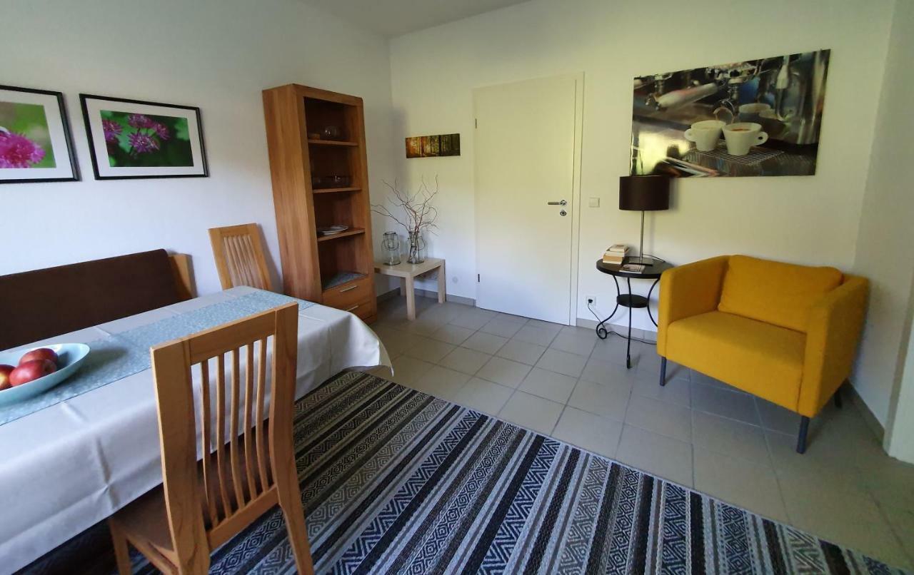 UrlaubsRaum Apartment Heiligkreuzsteinach Exterior photo